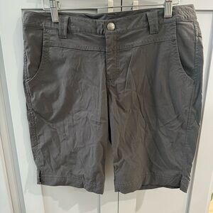 Eddie Bauer First Ascent Whitaker Mountaineering Shorts Women’s‎ Size 6 Taupe
